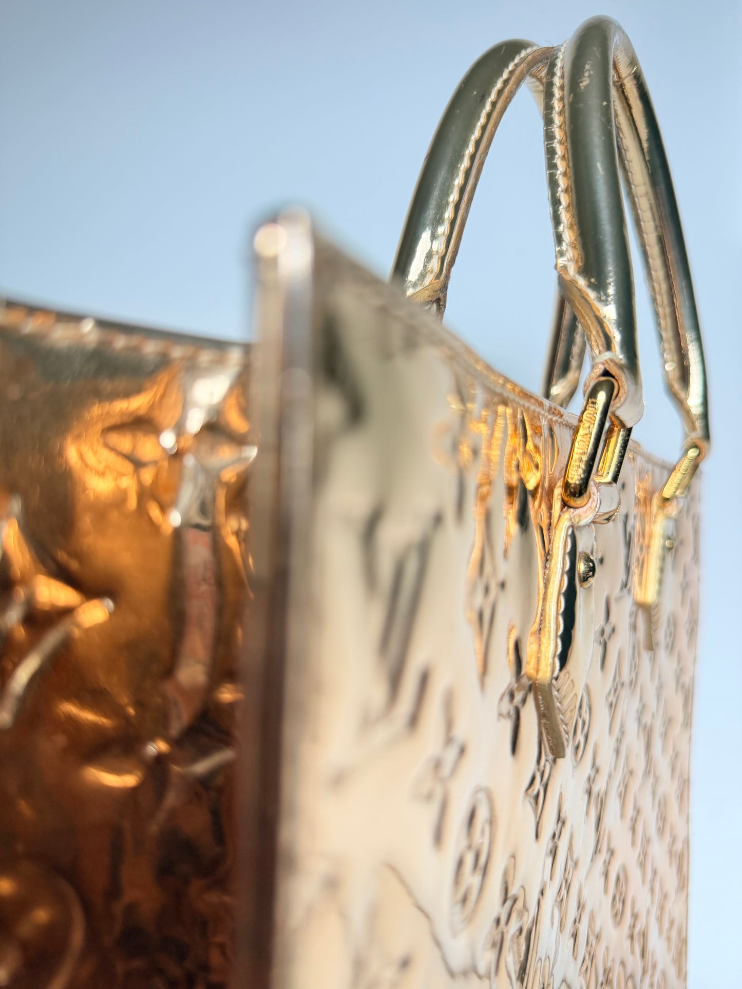 Louis Vuitton Gold Monogram Miroir Sac Plat Tote Bag | Metallic Gold Canvas | Mirror Finish | Embossed Monogram