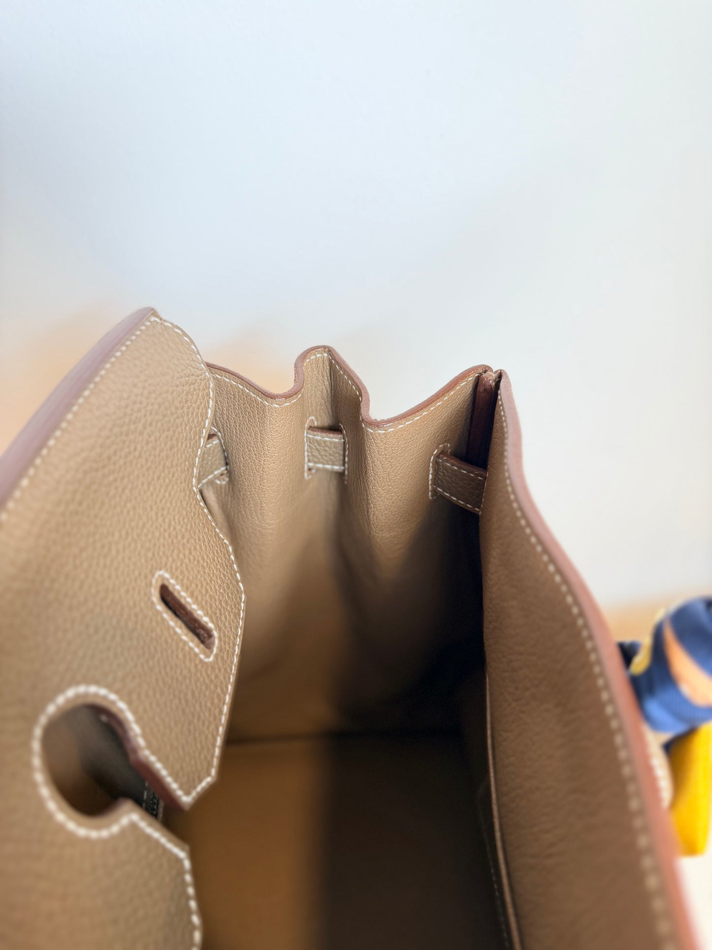 Hermès Birkin 35 Togo Leather – Size 35 cm | Stamp R (2014) | Gold Hardware