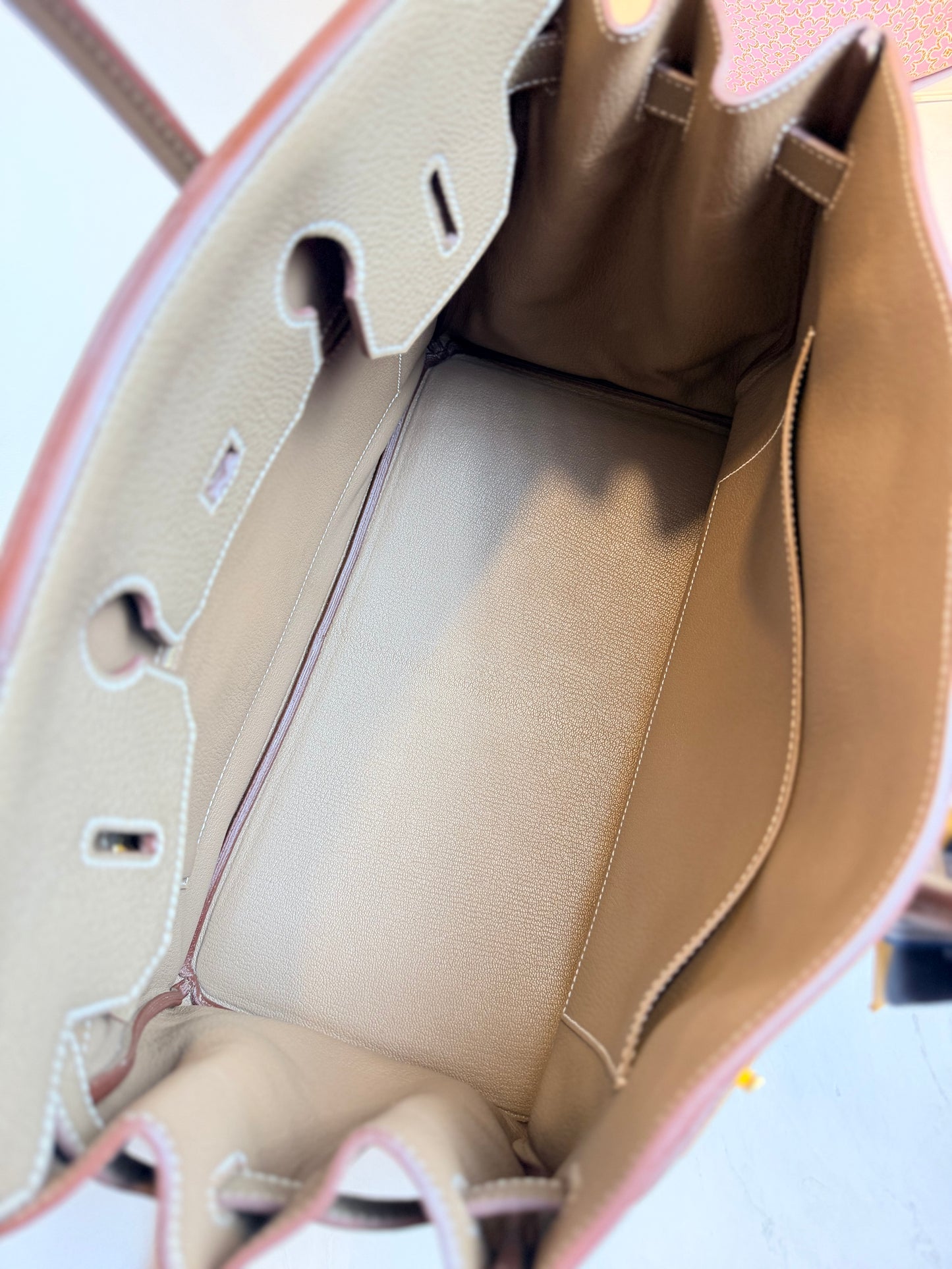 Hermès Birkin 35 Togo Leather – Size 35 cm | Stamp R (2014) | Gold Hardware