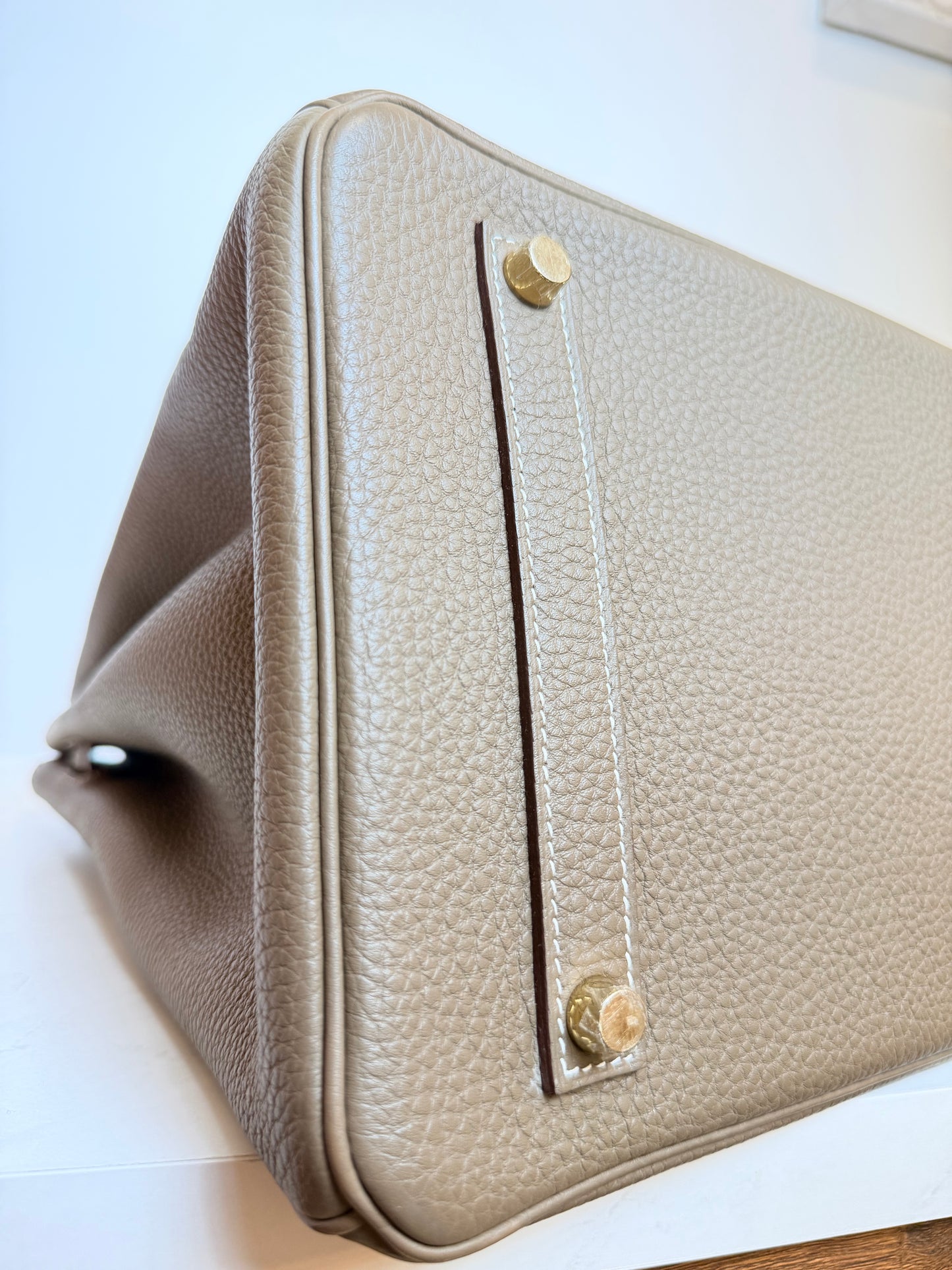 Hermès Birkin 35 Togo Leather – Size 35 cm | Stamp R (2014) | Gold Hardware