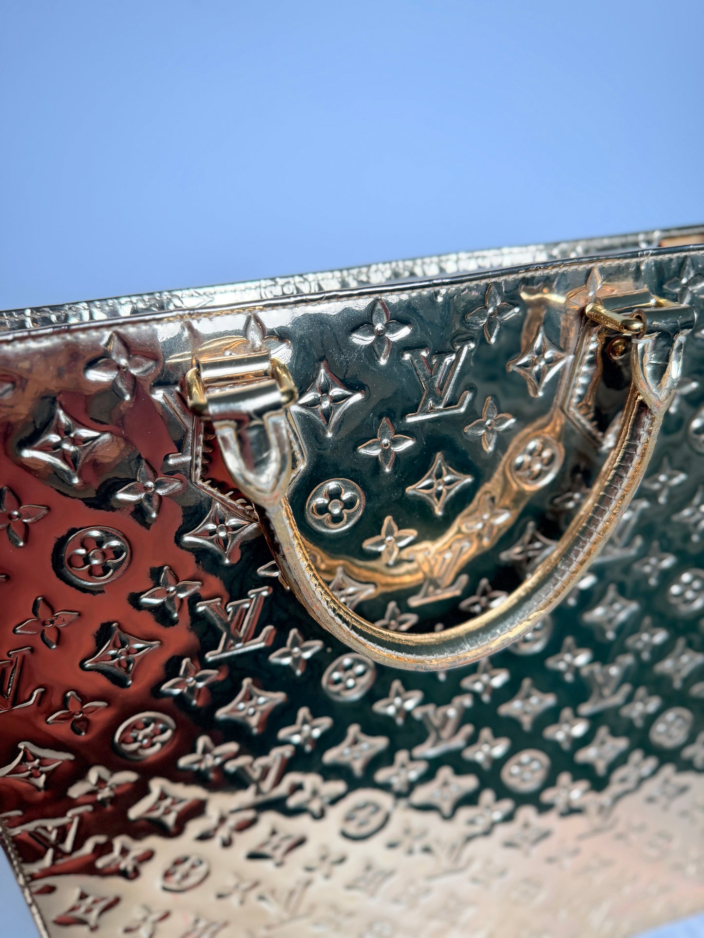 Louis Vuitton Gold Monogram Miroir Sac Plat Tote Bag | Metallic Gold Canvas | Mirror Finish | Embossed Monogram