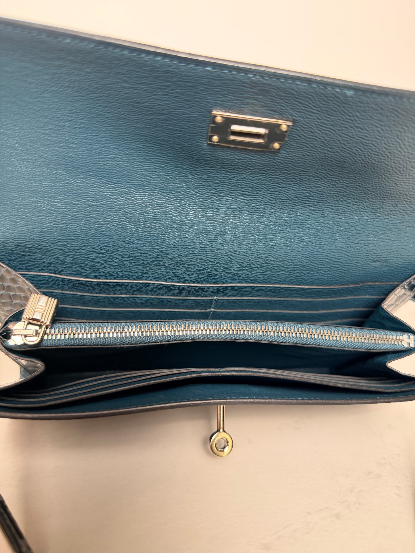 Hermès Kelly Wallet Shiny Alligator | Palladium Hardware | Bleu Tempête
